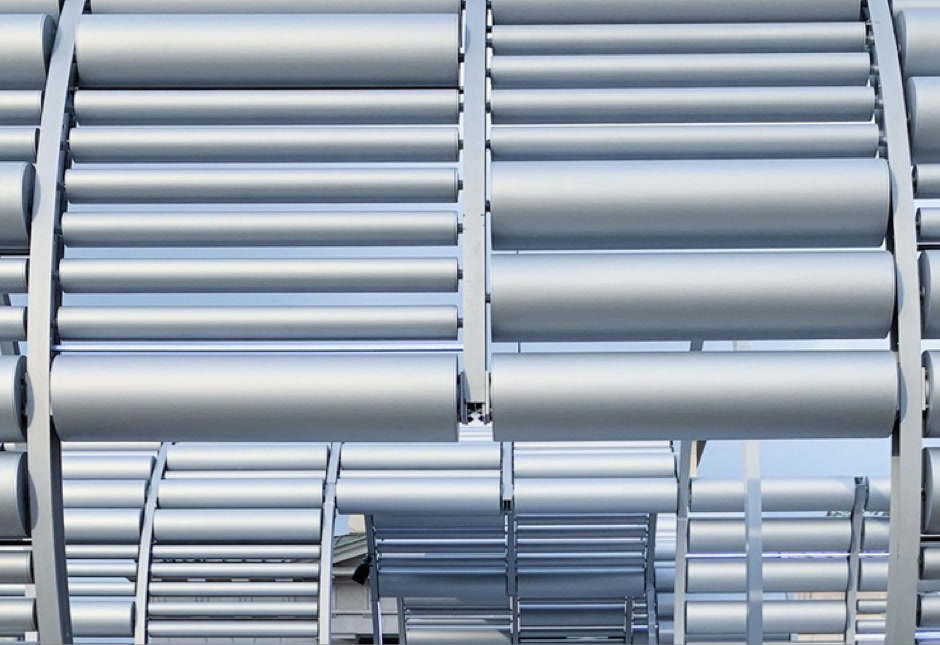 Detail of the modular tubular structure showing the kinetic aluminum elements