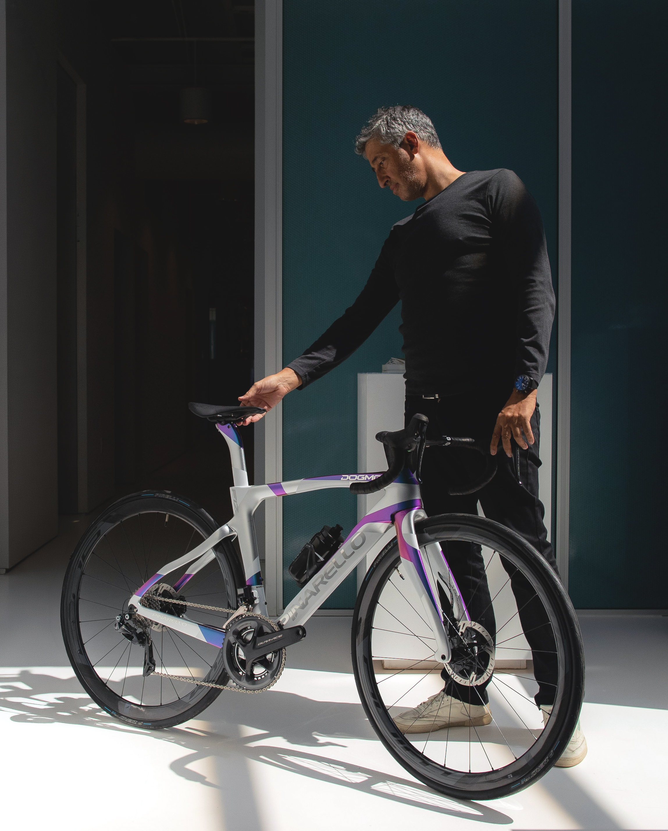 Hani Rashid portrait with the Pinarello Dogma F12 frame