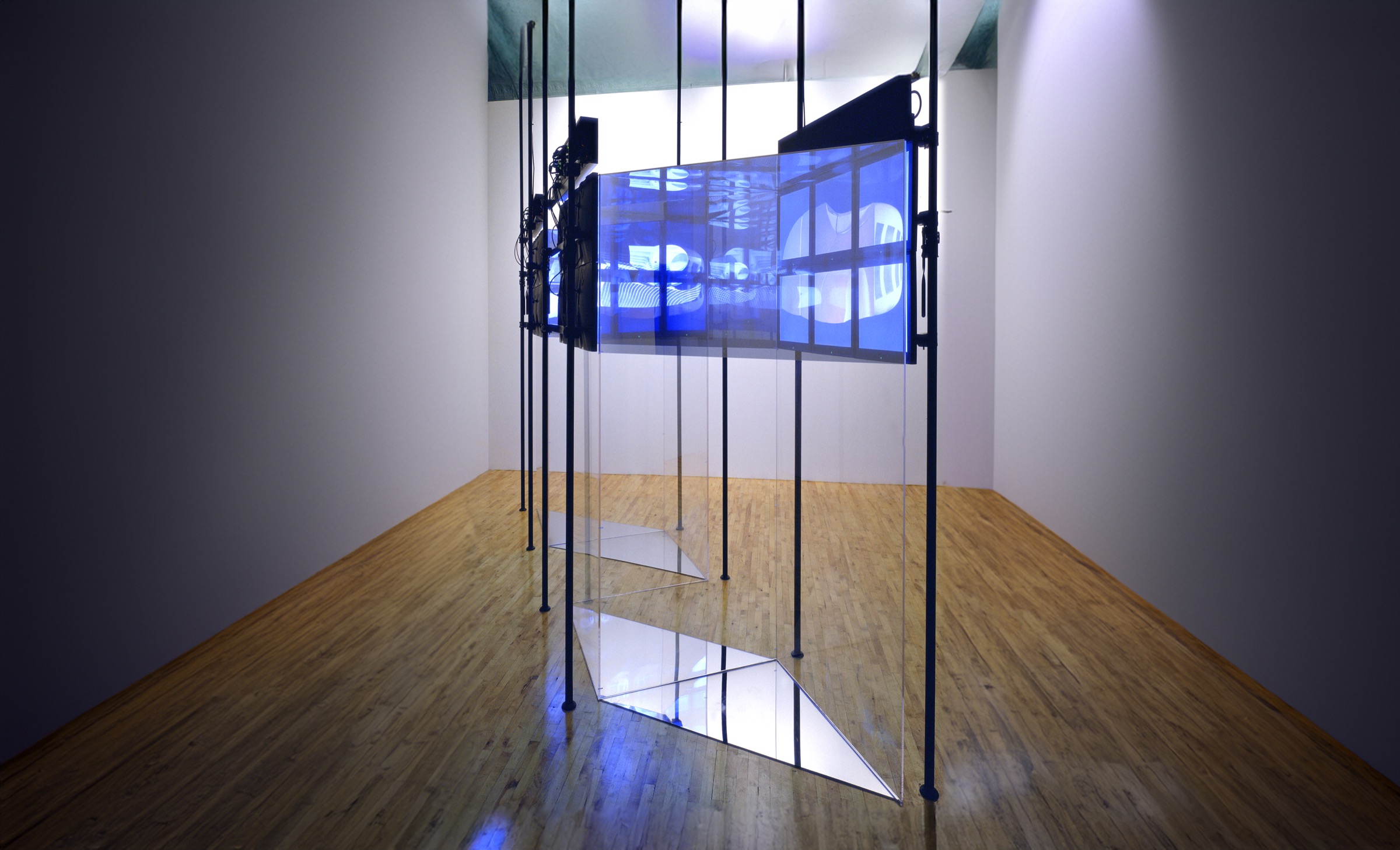 FluxSpace 1.0 — translucent glass with projected digital imagery in the TZ Art gallery space